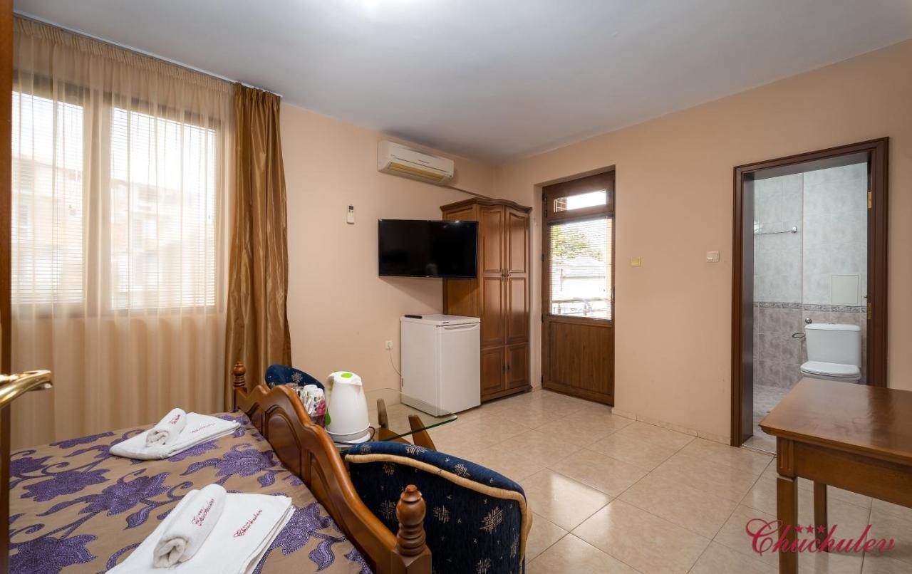 Hotel Chuchulev سوزوبول المظهر الخارجي الصورة