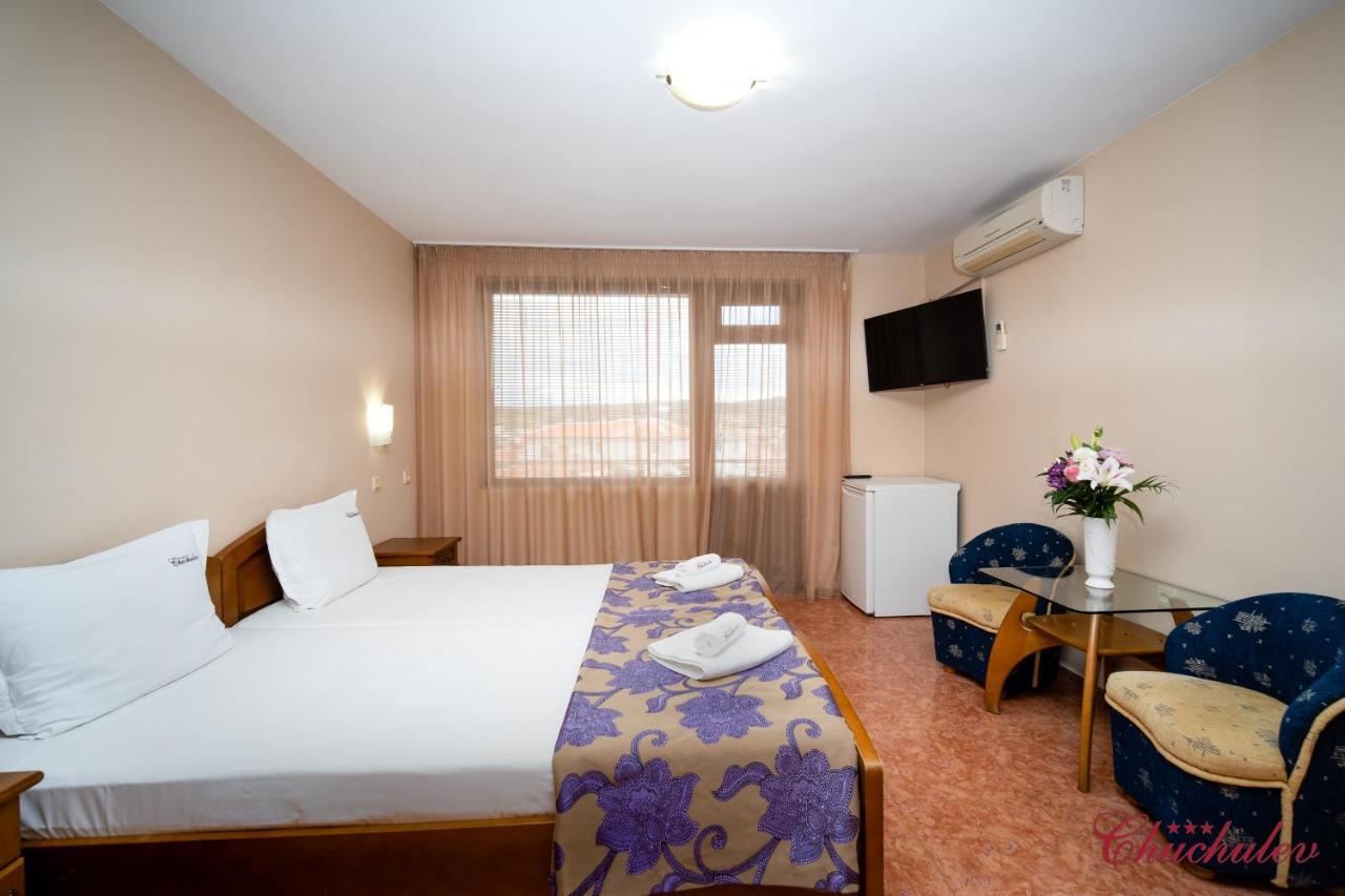 Hotel Chuchulev سوزوبول المظهر الخارجي الصورة