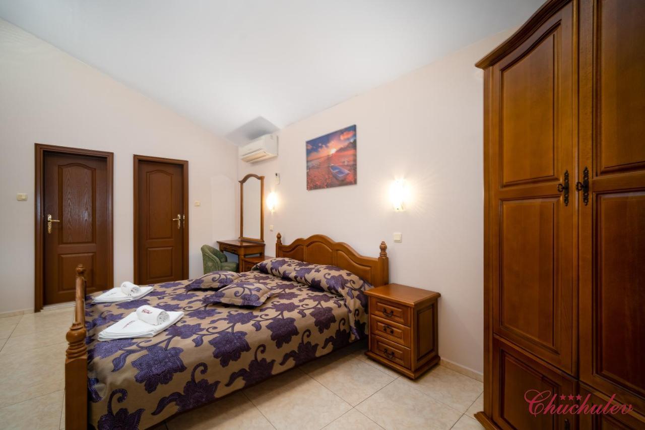 Hotel Chuchulev سوزوبول المظهر الخارجي الصورة