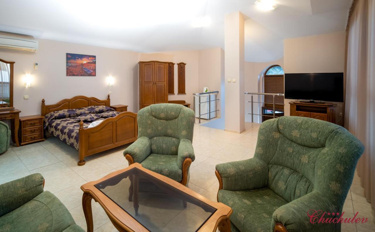Hotel Chuchulev سوزوبول المظهر الخارجي الصورة