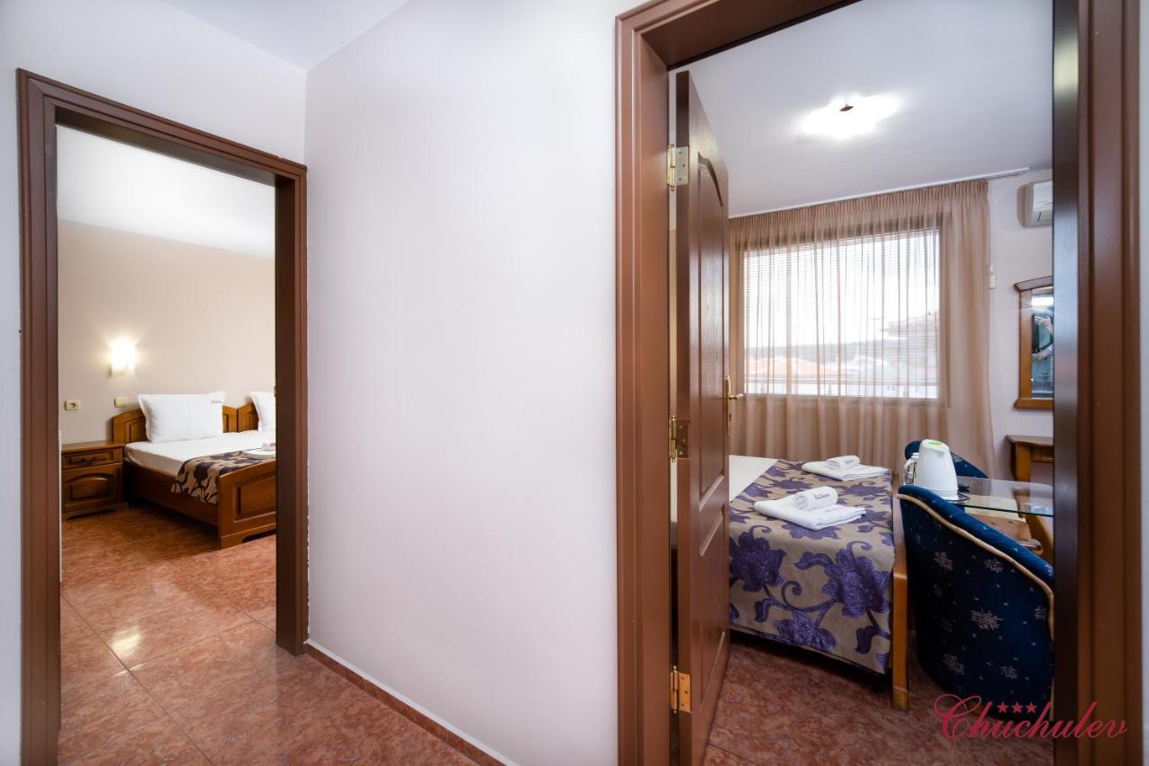 Hotel Chuchulev سوزوبول المظهر الخارجي الصورة