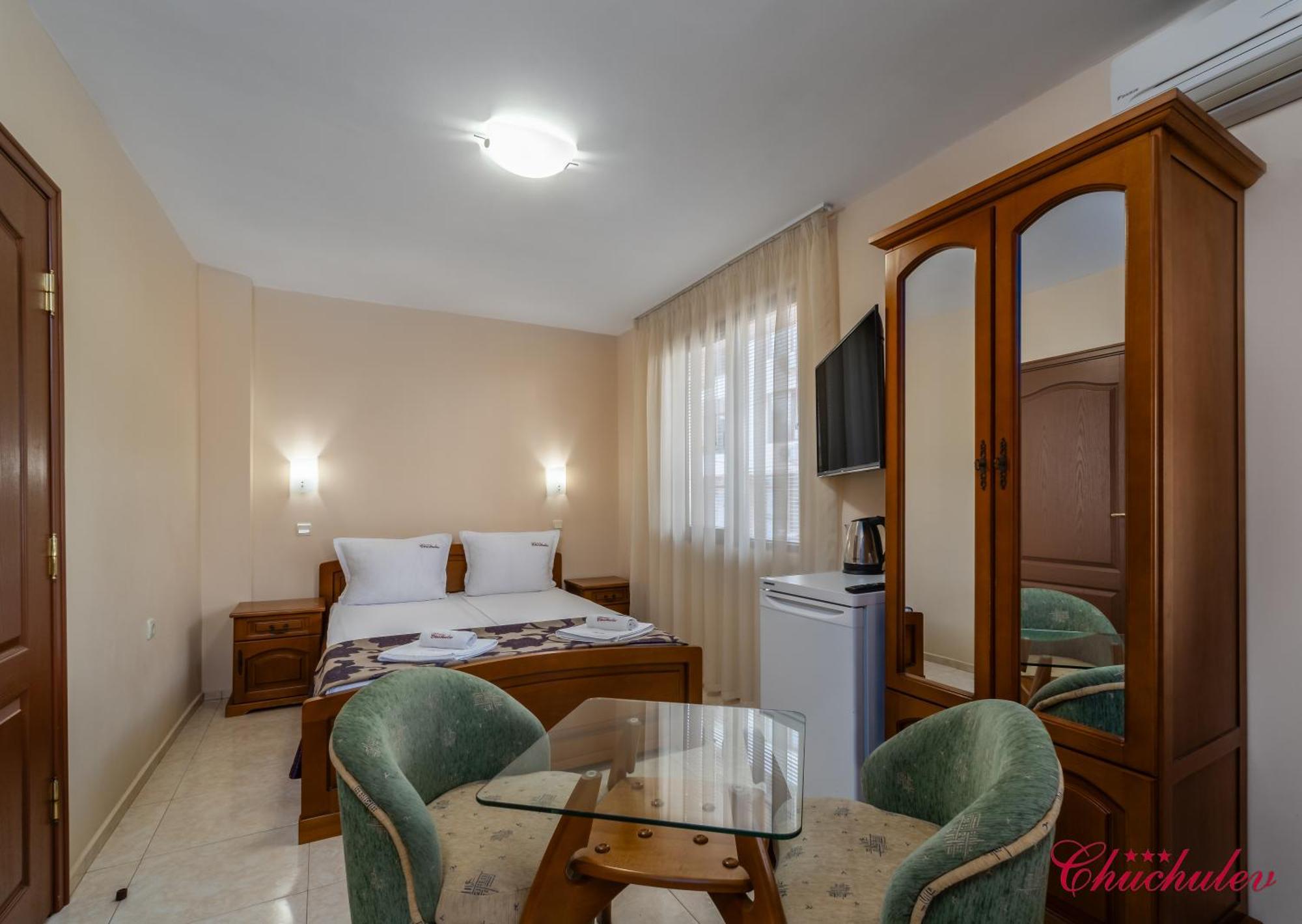 Hotel Chuchulev سوزوبول المظهر الخارجي الصورة